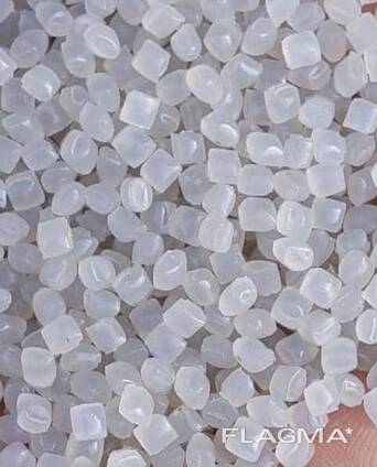 Полиэтиленовыеновая гранула