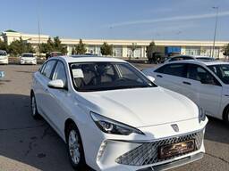 Roewe i5 2025 — современный и экономичный седан от SAIC Motor